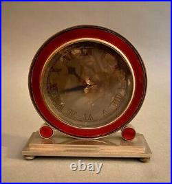 1920 S European Art Deco Rond argenterie Horloge W rouge émail Stepped Base AS IS