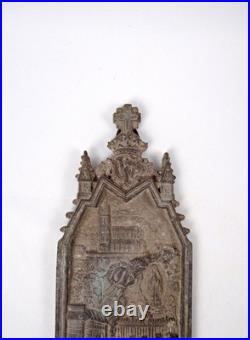 Ancien bénitier en régule Art Déco de Notre Dame de Lourdes début XXème