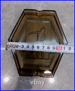 Ancien élégant cendrier en verre art déco avec femme