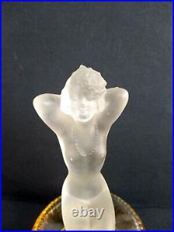 Ancien flacon de parfum epoque art deco bouchon femme nue dépoli style Lalique