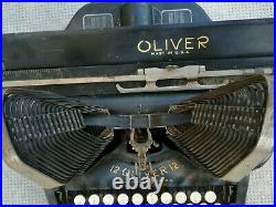 Ancienne a machine écrire OLIVER 12 typewriter art deco