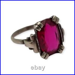 Ancienne bague Art déco en argent avec cristal rubis pour femmes, vers 1930 Ancienne bague Art déco en argent avec cristal rubis pour femmes, vers 1930