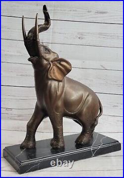 Art Déco de Collection Éléphant Avec Coffre Up Bronze Sculpture Figurine