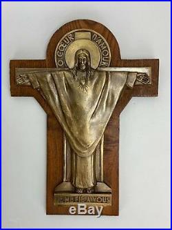 Beau Crucifix Christ en bronze O Coeur d'Amour signé Jeanne Ferrer Art Déco 1930