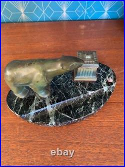 Bronze animalier art déco, sculpture en bronze, pour cet encrier socle en marbre