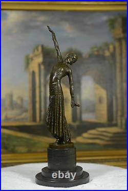 Bronze art déco danseuse égyptienne danseuse Traces, signé D. H. Chiparus