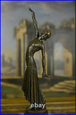 Bronze art déco danseuse égyptienne danseuse Traces, signé D. H. Chiparus