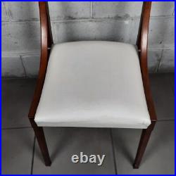 Chaise En Bois Et En Cuir Blanc Rembourrée Art Déco Collection Vintage Années 50