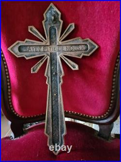 Crucifix art deco