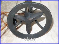 Design Lampe Vintage Lampadaire Probablement Art Déco Avec Belle Peinture Signé