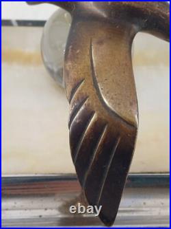 Encrier Art Déco en marbre et bronze Mouette sur boule verre 1930