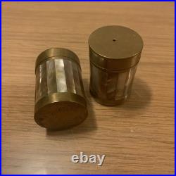 Ensemble Salière Et Poivrier En Laiton Et Nacre Style Art Deco Ref AO