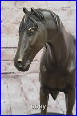 Grand Art Déco Fonte de Collection Arabe Racing Cheval Bronze Sculpture Figure