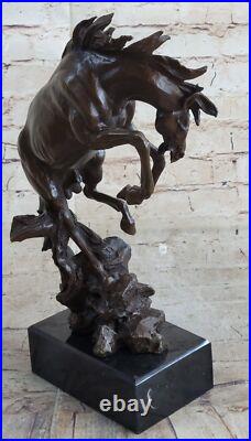 Grand Art Déco Fonte de Collection Arabe Racing Cheval Bronze Sculpture Figurine