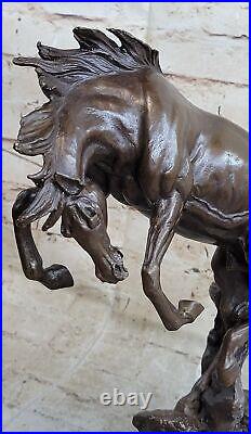 Grand Art Déco Fonte de Collection Arabe Racing Cheval Bronze Sculpture Figurine
