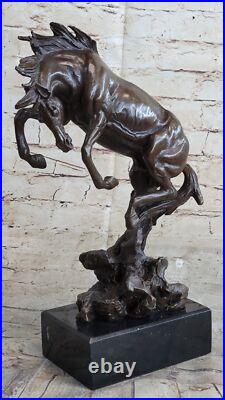 Grand Art Déco Fonte de Collection Arabe Racing Cheval Bronze Sculpture Statue