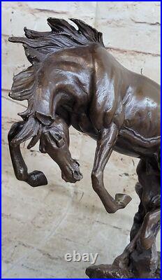 Grand Art Déco Fonte de Collection Arabe Racing Cheval Bronze Sculpture Statue