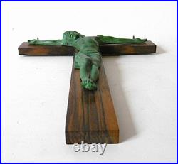 HARTMANN, ART DECO, CHRIST BRONZE VERT ANTIQUE, CROIX MACASSAR-SIGNE, circa 1935
