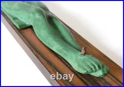 HARTMANN, ART DECO, CHRIST BRONZE VERT ANTIQUE, CROIX MACASSAR-SIGNE, circa 1935