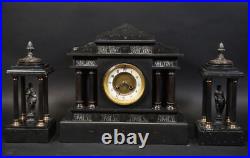 Horloge De Cheminée Art Déco Avec Des Figurines En Ardoise Horloge De Cheminée Art Déco Avec Des Figurines En Ardoise