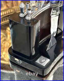 M. I. Austria distributeur à cigarettes Bartender barman Black Americana Art déco