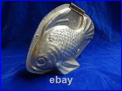 MOULE A CHOCOLAT ANCIEN / Old chocolate mold POISSON / Fish ART DECO! TOP