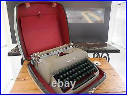 Machine à écrire mécanique Remington TYPE WRITER 1930 1950 art déco design USA