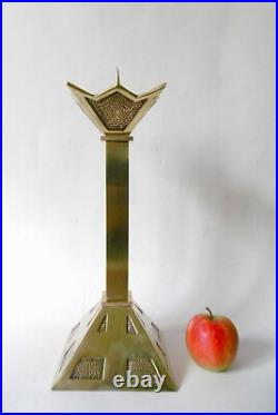 PIQUE CIERGE ART DECO MODERNISTE, BRONZE CISELE et LAITON, H=33,5 cm, circa 1930