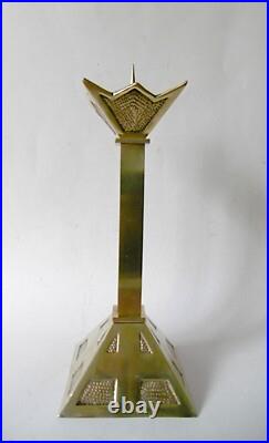 PIQUE CIERGE ART DECO MODERNISTE, BRONZE CISELE et LAITON, H=33,5 cm, circa 1930