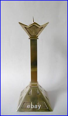 PIQUE CIERGE ART DECO MODERNISTE, BRONZE CISELE et LAITON, H=33,5 cm, circa 1930