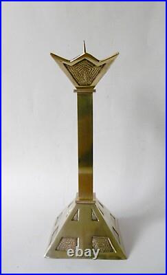 PIQUE CIERGE ART DECO MODERNISTE, BRONZE CISELE et LAITON, H=33,5 cm, circa 1930