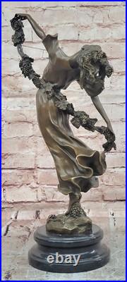 Pierre Collinet Vigne Guirlande Femme Bronze Statue Art Déco de Collection