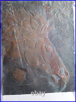 Plaque décorative art-déco très originale représentant une tête de cheval