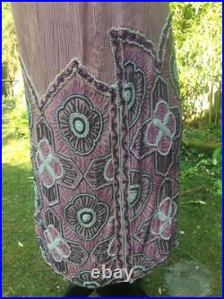 Robe A Danser Art Déco Epoque 1920 Charleston Broderie de Perles Lelong Robe A Danser Art Déco Epoque 1920 Charleston Broderie de Perles Lelong