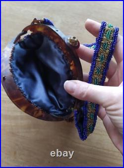 Sac ancien ART DECO aumônière minaudière brodé de perles anse fermoir bakélite