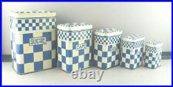 Série de 5 boites à épices Art Déco en tôle peinte de damiers blanc-bleu