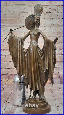 Statue En Bronze D'Art Déco De Dame En Métal De Collection Par JULIUS ERTE