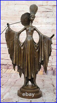 Statue En Bronze D'Art Déco De Dame En Métal De Collection Par JULIUS ERTE
