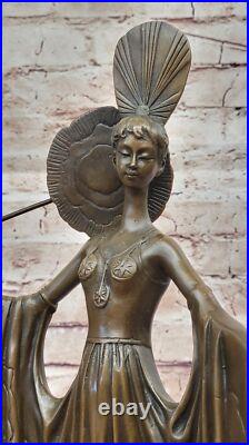 Statue En Bronze D'Art Déco De Dame En Métal De Collection Par JULIUS ERTE
