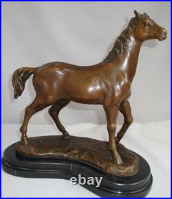 Statue Sculpture Cheval Animalier Style Art Deco Style Art Nouveau Bronze massif Statue Sculpture Cheval Animalier Style Art Deco Style Art Nouveau Bronze massif