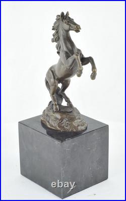 Statue Sculpture Cheval Animalier Style Art Deco Style Art Nouveau Bronze massif Statue Sculpture Cheval Animalier Style Art Deco Style Art Nouveau Bronze massif