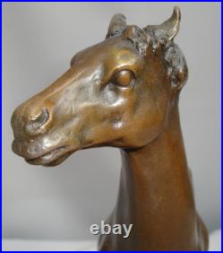 Statue Sculpture Cheval Animalier Style Art Deco Style Art Nouveau Bronze massif Statue Sculpture Cheval Animalier Style Art Deco Style Art Nouveau Bronze massif