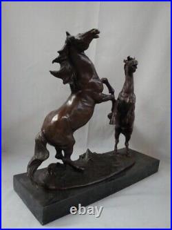 Statue Sculpture Cheval Animalier Style Art Deco Style Art Nouveau Bronze massif