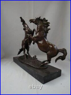 Statue Sculpture Cheval Animalier Style Art Deco Style Art Nouveau Bronze massif