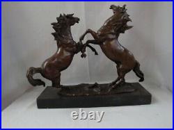 Statue Sculpture Cheval Animalier Style Art Deco Style Art Nouveau Bronze massif