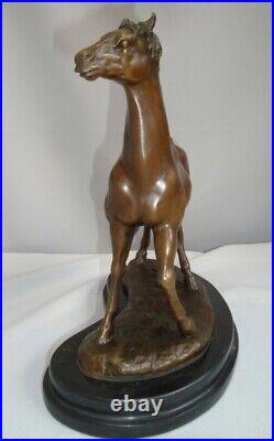 Statue Sculpture Cheval Animalier Style Art Deco Style Art Nouveau Bronze massif