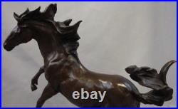 Statue Sculpture Cheval Animalier Style Art Deco Style Art Nouveau Bronze massif