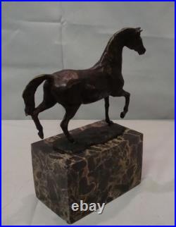 Statue Sculpture Cheval Animalier Style Art Deco Style Art Nouveau Bronze massif