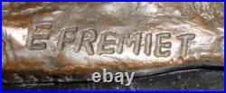 Statue Sculpture Chien Levrier Animalier Chasse Style Art Deco Style Art Nouveau Statue Sculpture Chien Levrier Animalier Chasse Style Art Deco Style Art Nouveau