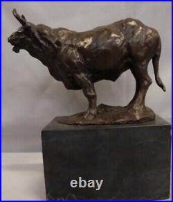 Statue en bronze Taureau Animalier Style Art Deco Style Art Nouveau Bronze